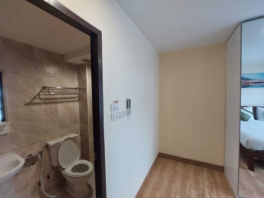 V Check Inn Sukhumvit 22 51/54