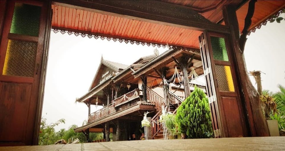 Ruean Thai Nai Bang By Pansak Resort 8/66