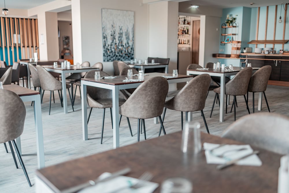 Brit Hotel Confort Saint-Lo 33/50