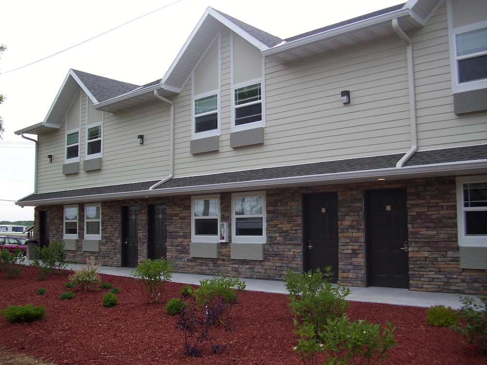 Price Pointe Inn 5/42