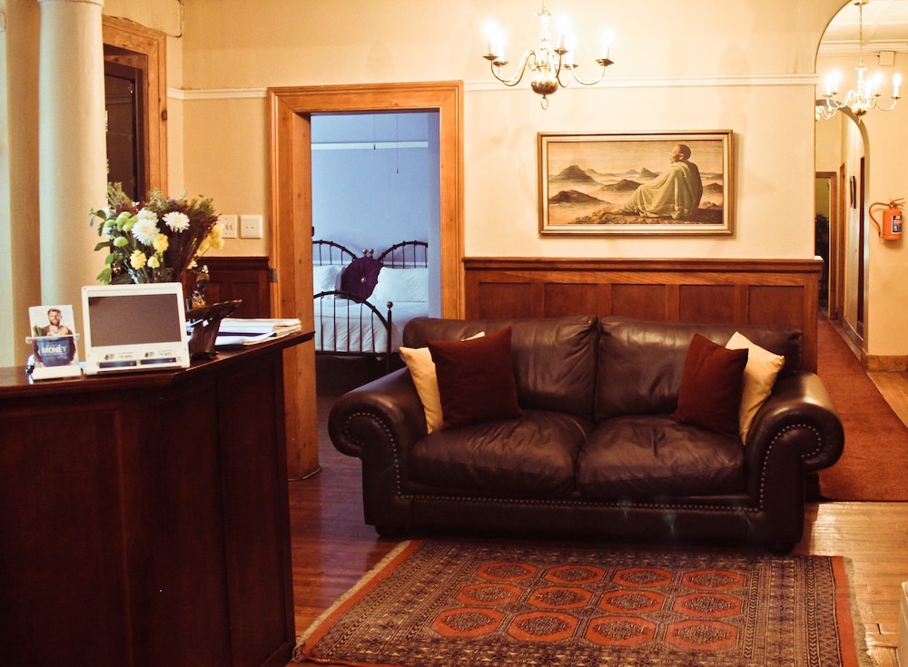 Mountain Manor Guest House 33/50
