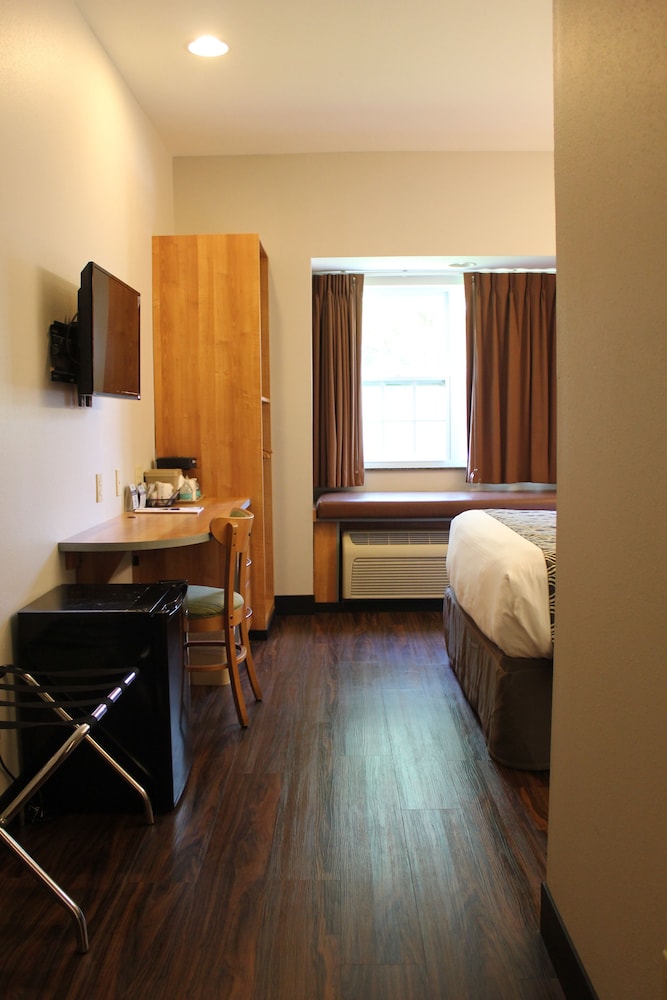 Microtel Inn & Suites by Wyndham York 20/45