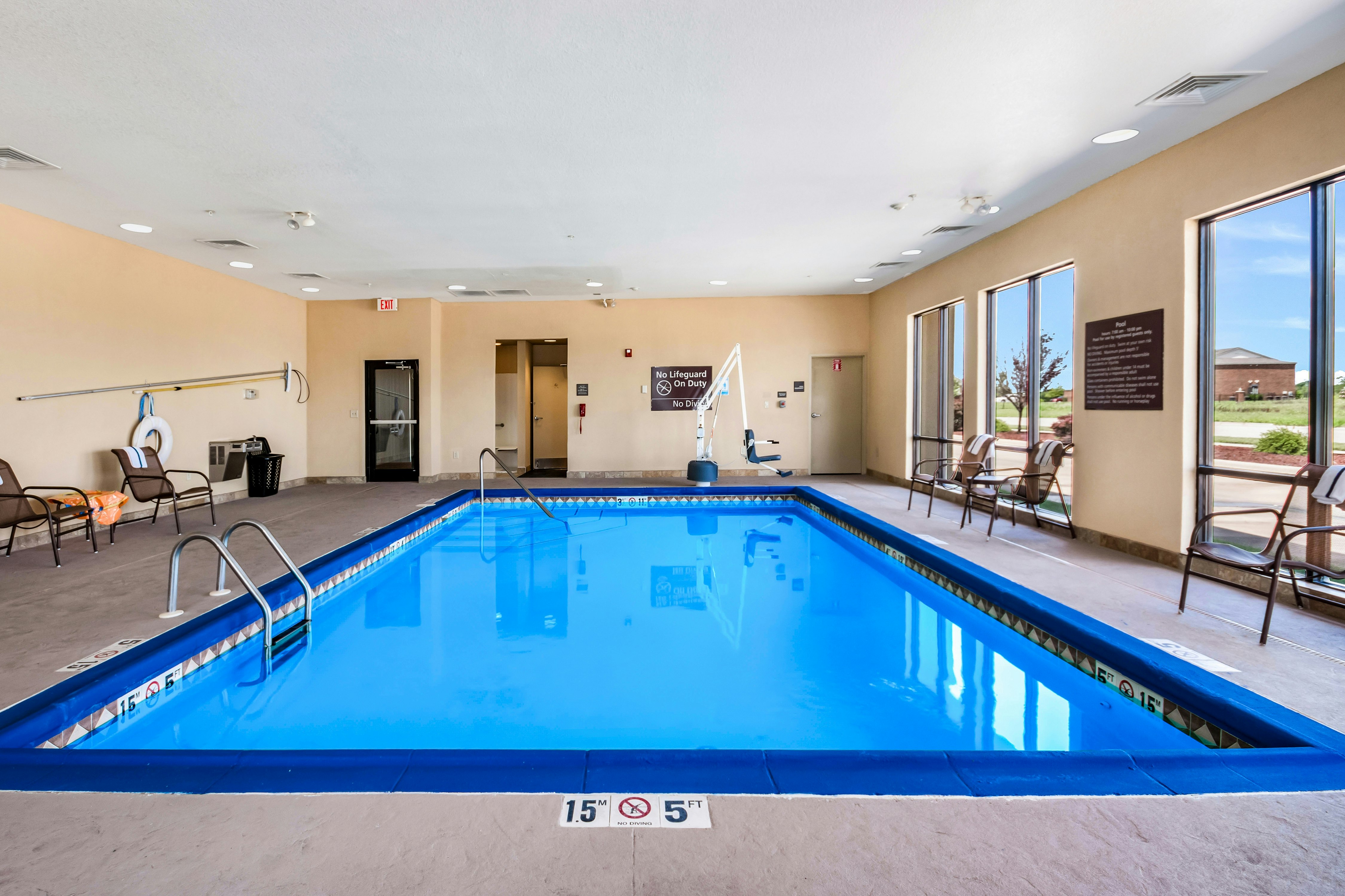 Hampton Inn Derby Wichita Southeast 24/42