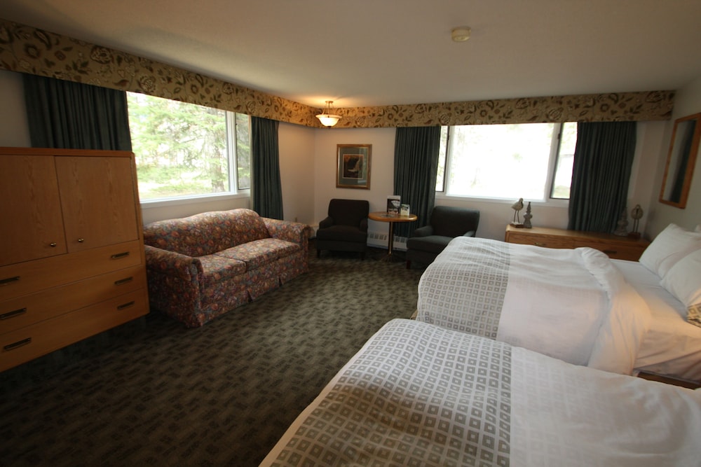 Mountaineer Lodge 50/67