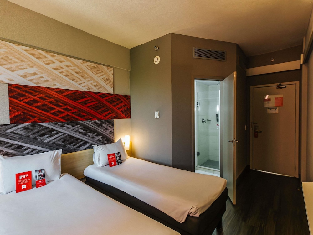 Ibis Maringa 14/50