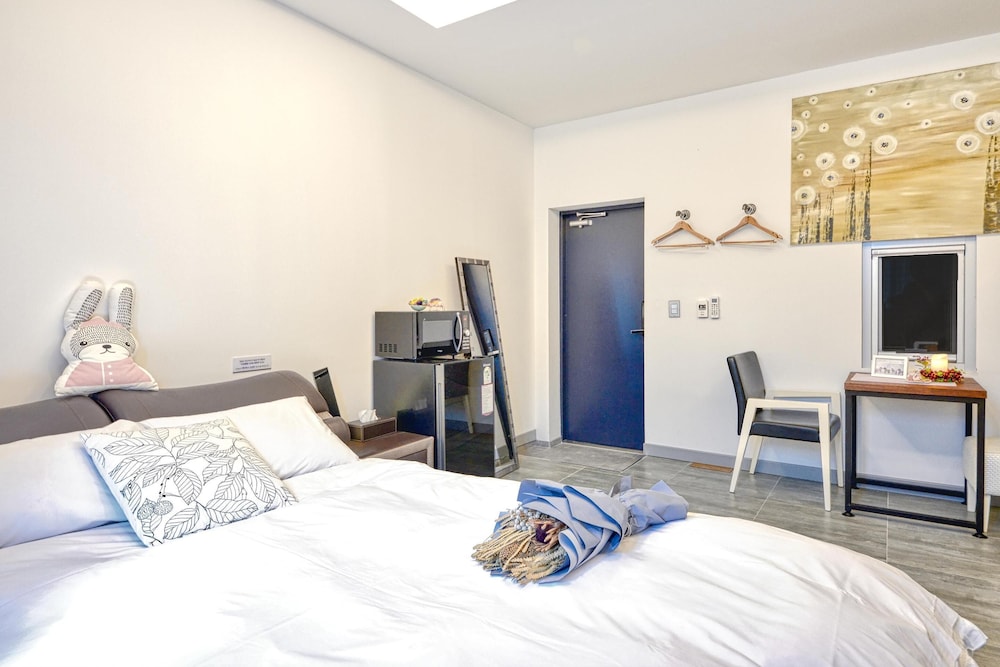 Seogwipo Dawa Pool Villa Pension 17/50