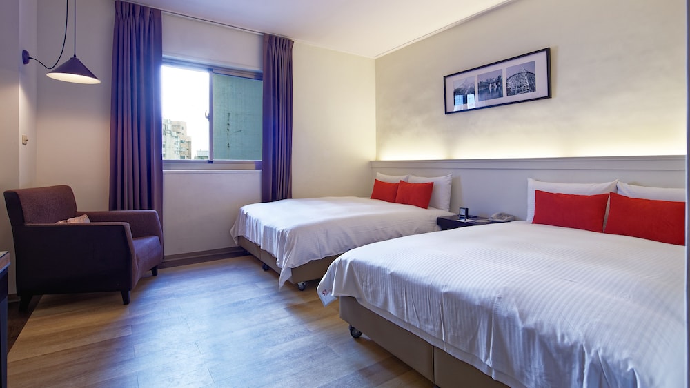 53 Hotel 27/55