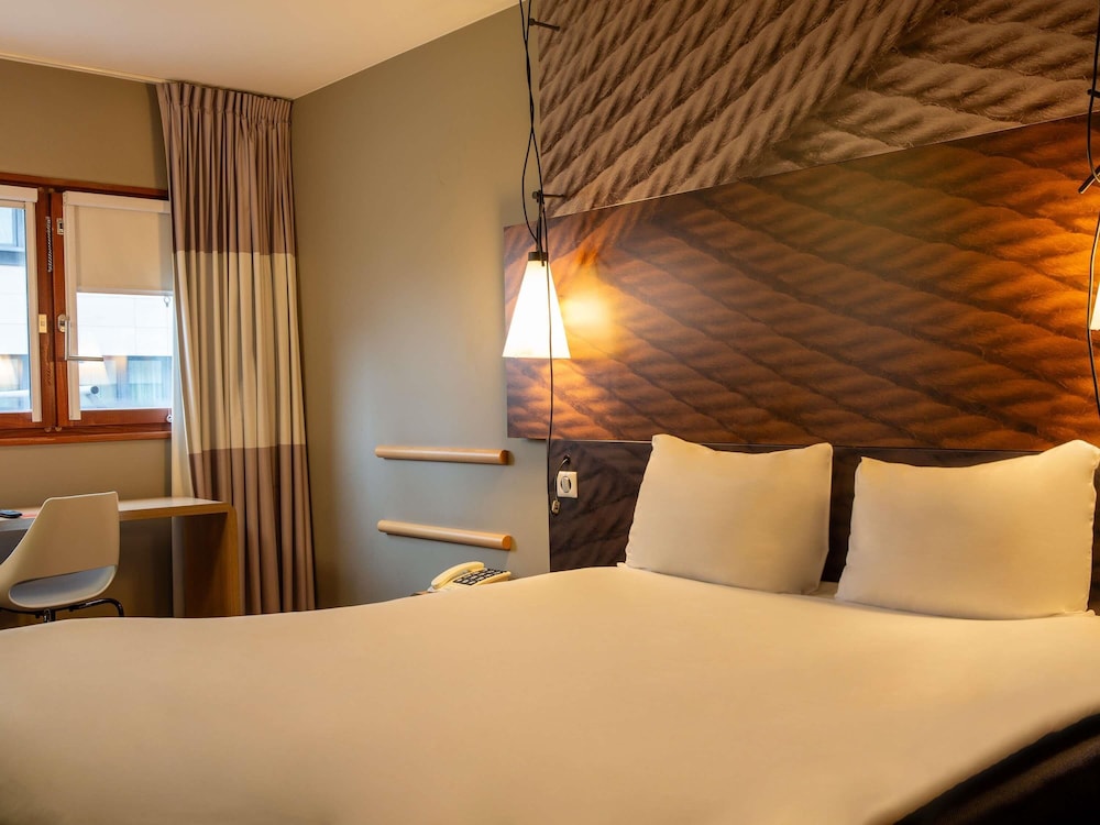 Ibis Paris Bercy Village 12Eme 22/73