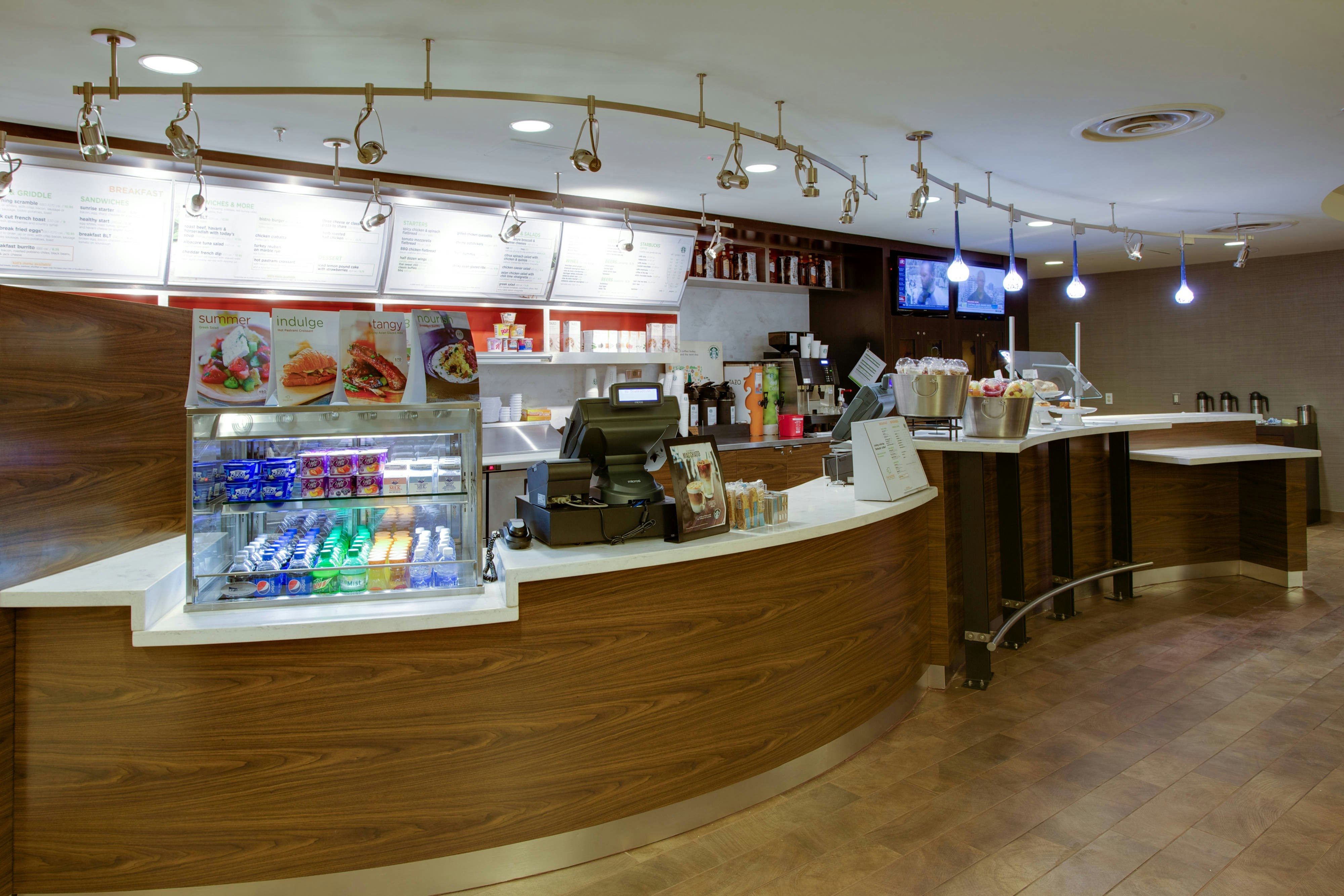 Courtyard By Marriott Republic Aprt Long Island Farmingdale 11/71