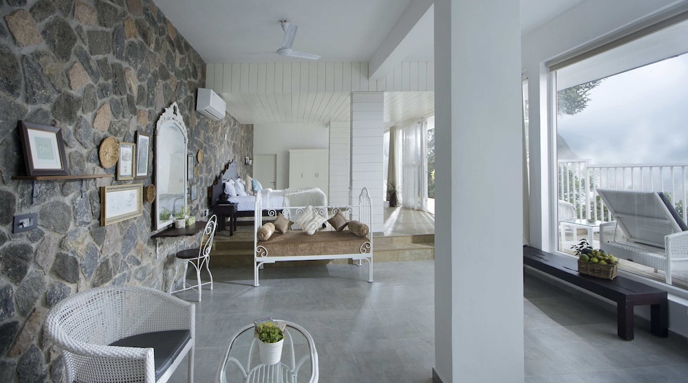 Hills And Hues Resort Thekkady 9/68