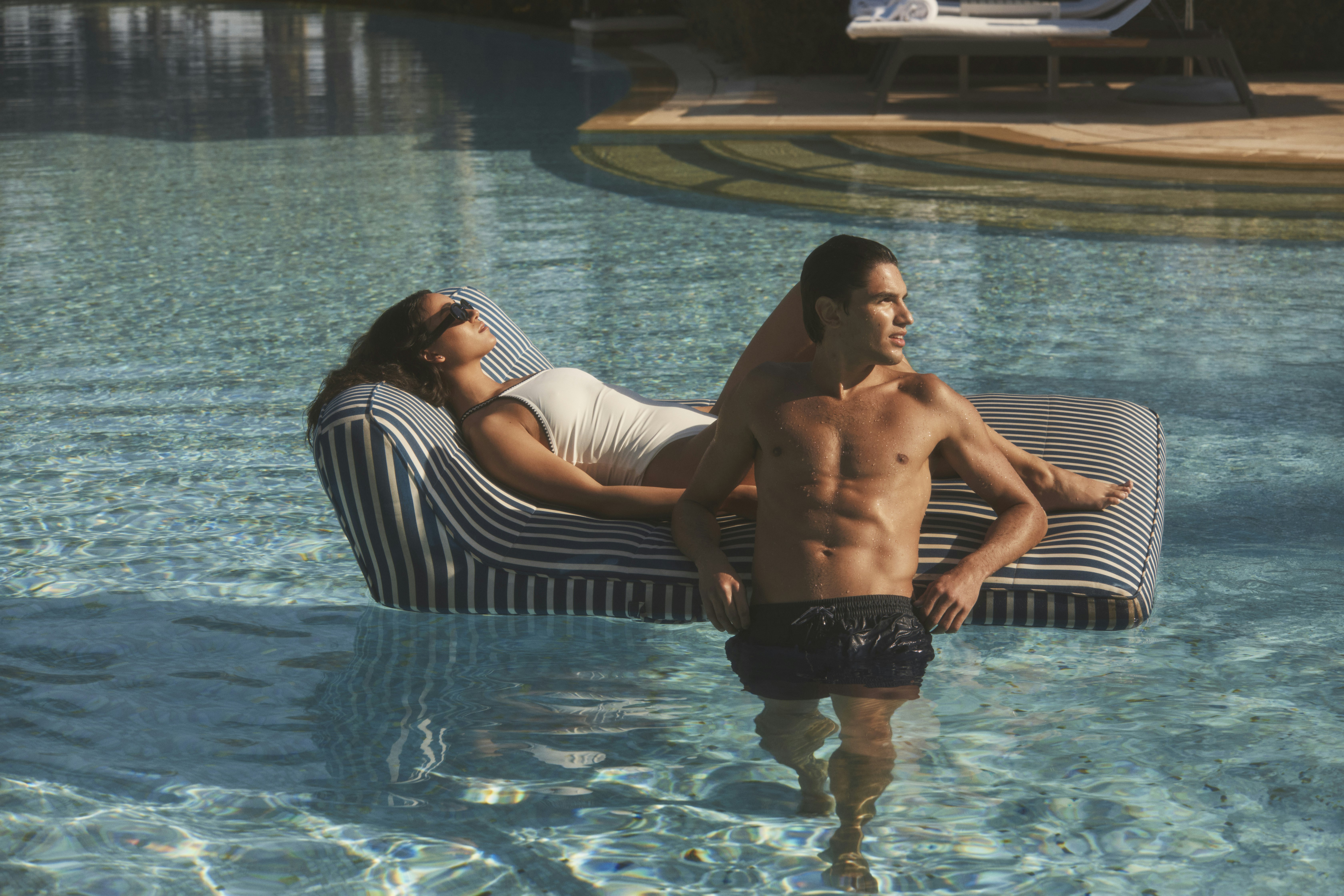 swimming pool spa