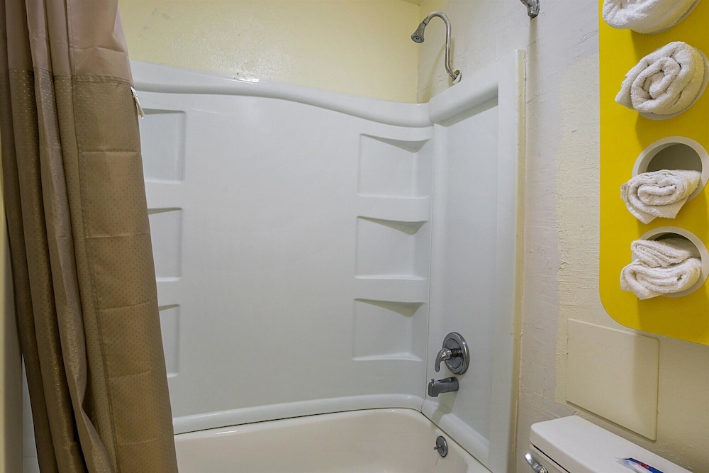 Motel6 Madisonville Tx 30/31