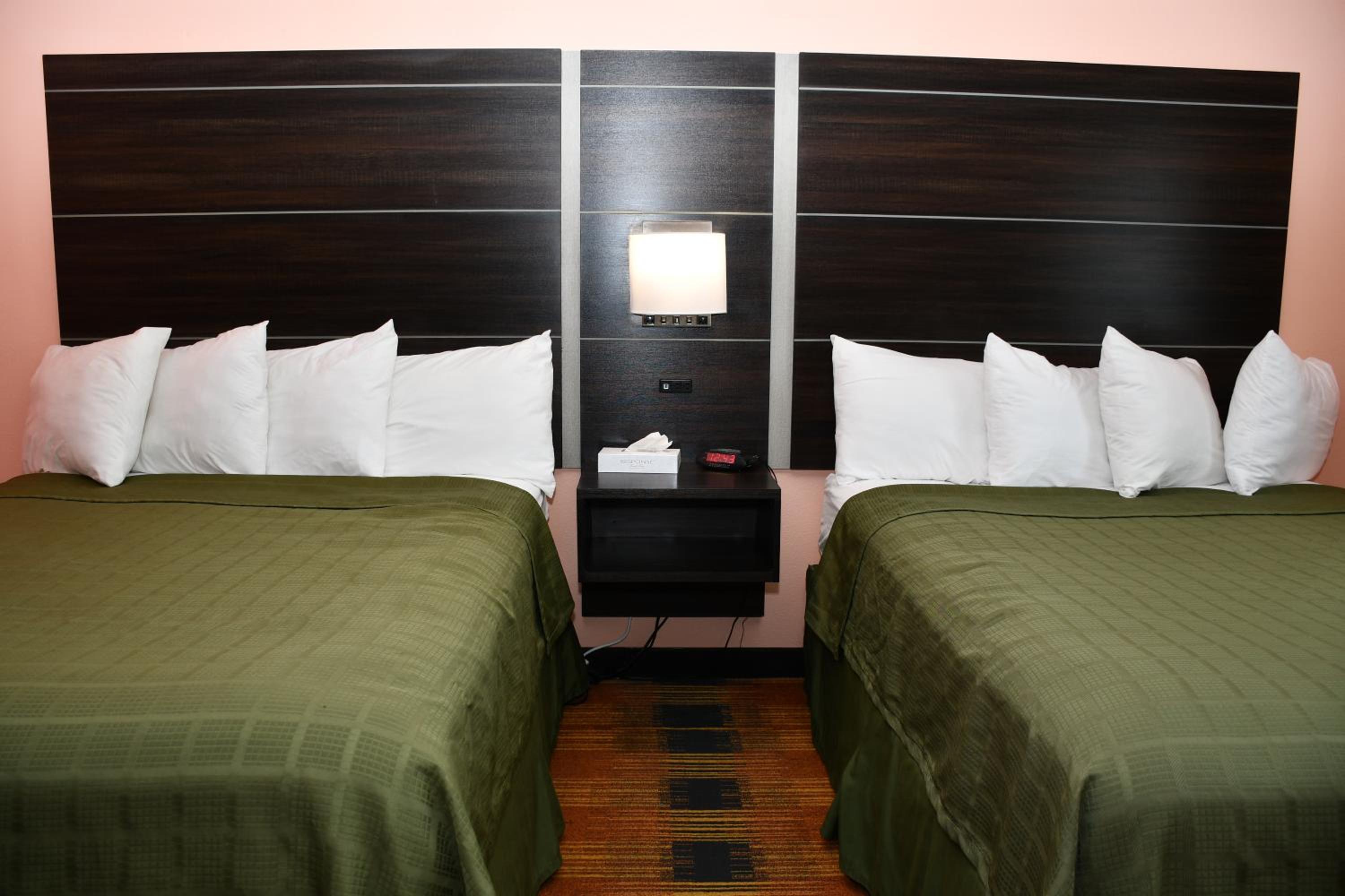 Room, 2 Queen Beds