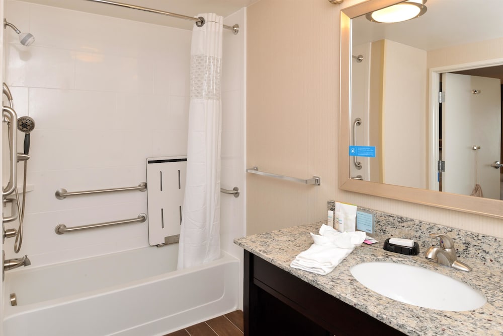 Hampton Inn & Suites Douglas 21/56
