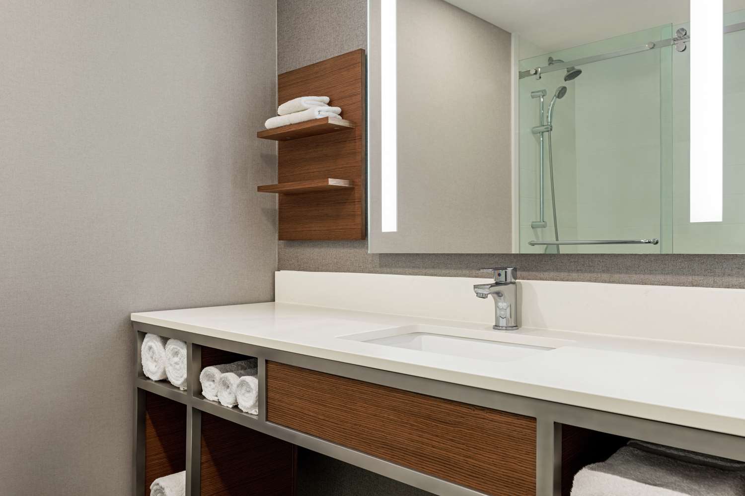 غرفة بسرير كينج، Hilton Garden Inn Kitchener-Cambridge 3/3
