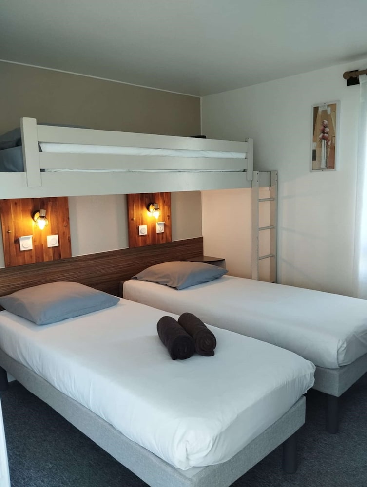 Kyriad Direct Saintes 26/61
