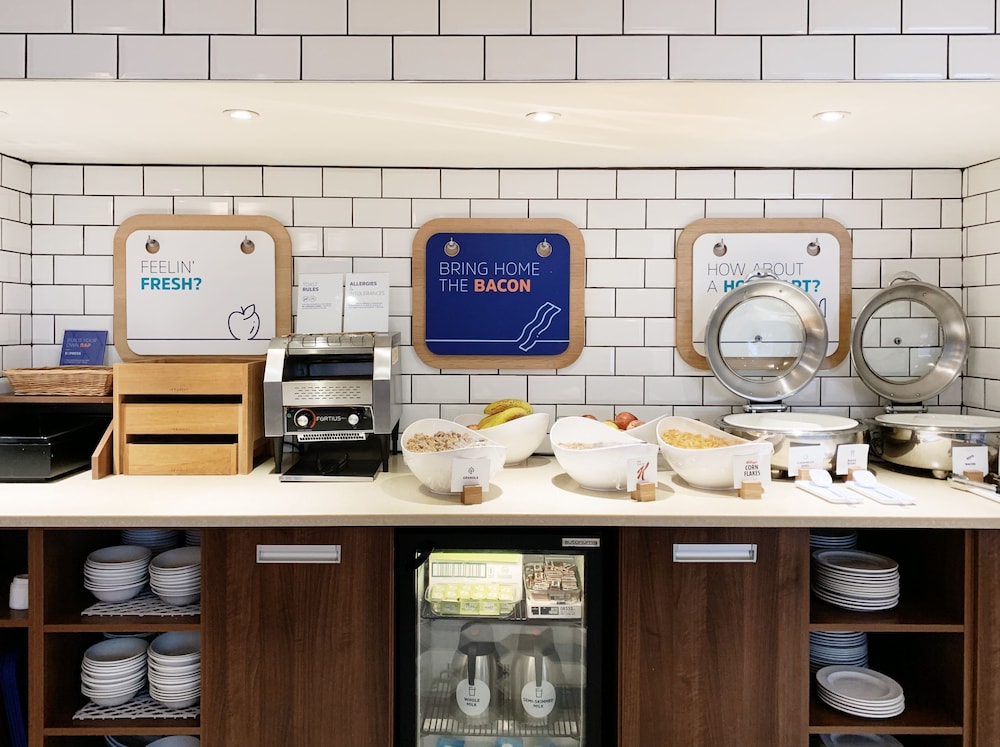 Holiday Inn Express London - Victoria by IHG 55/69