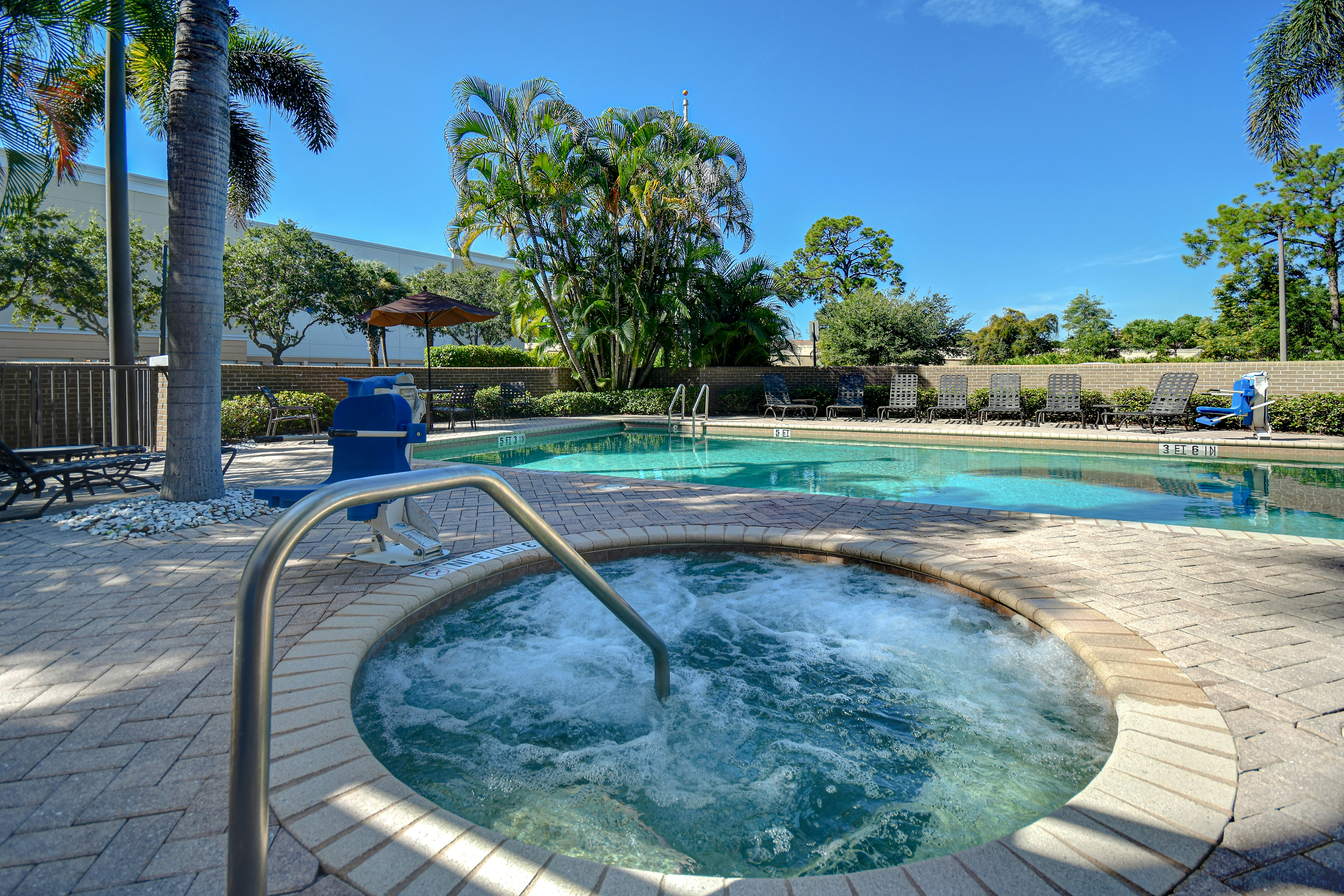 Hilton Garden Inn Ft Myers 27/63