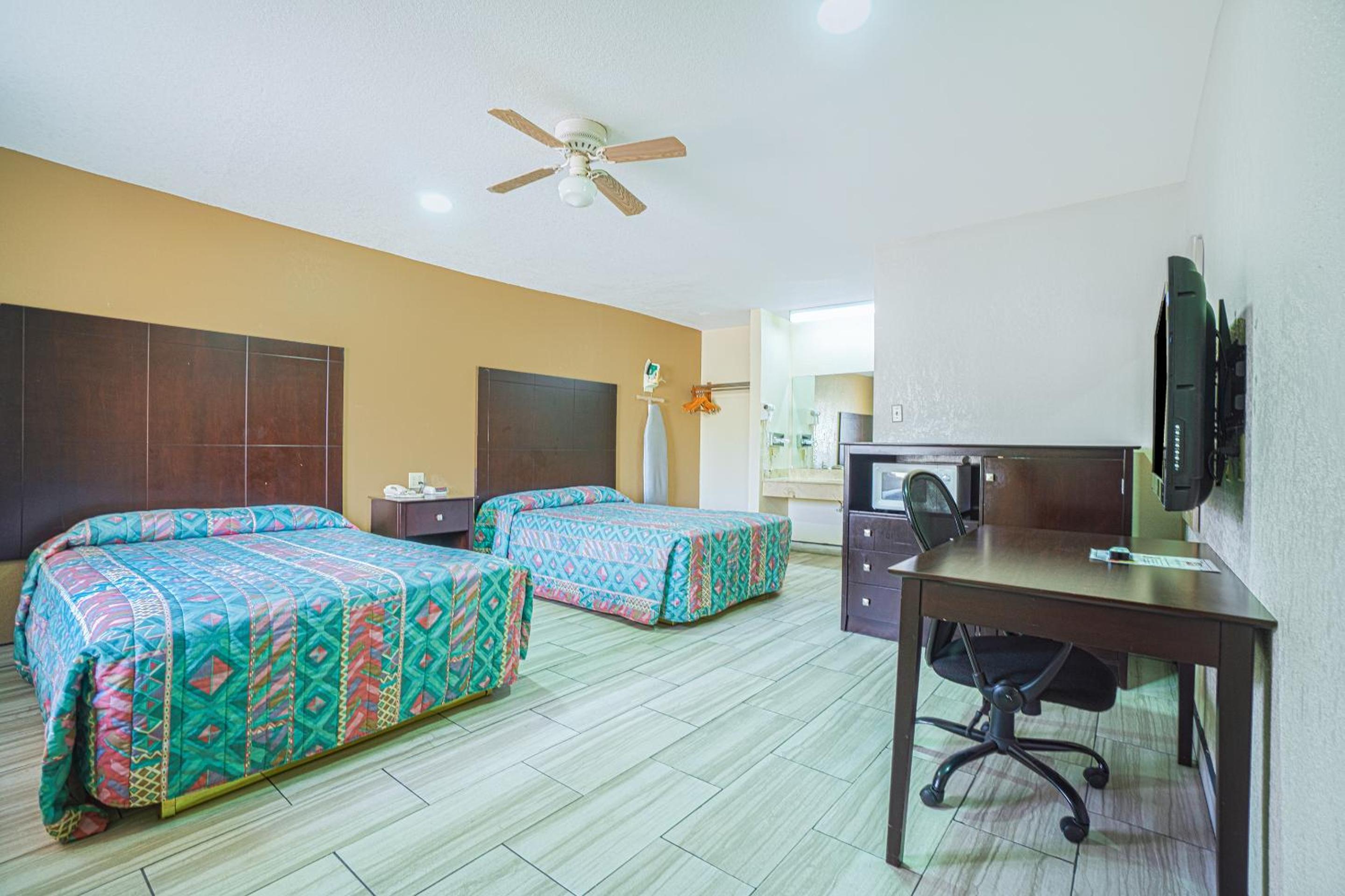 Executive Inn and Suites 24/50