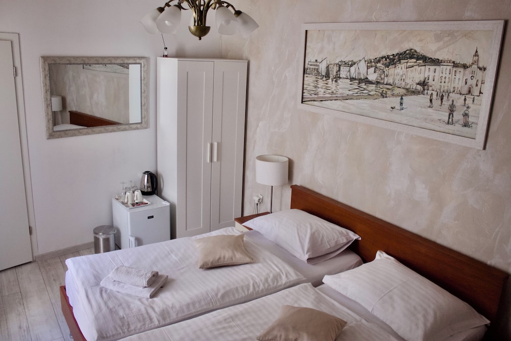 Luxury Lidija Rooms 5/50