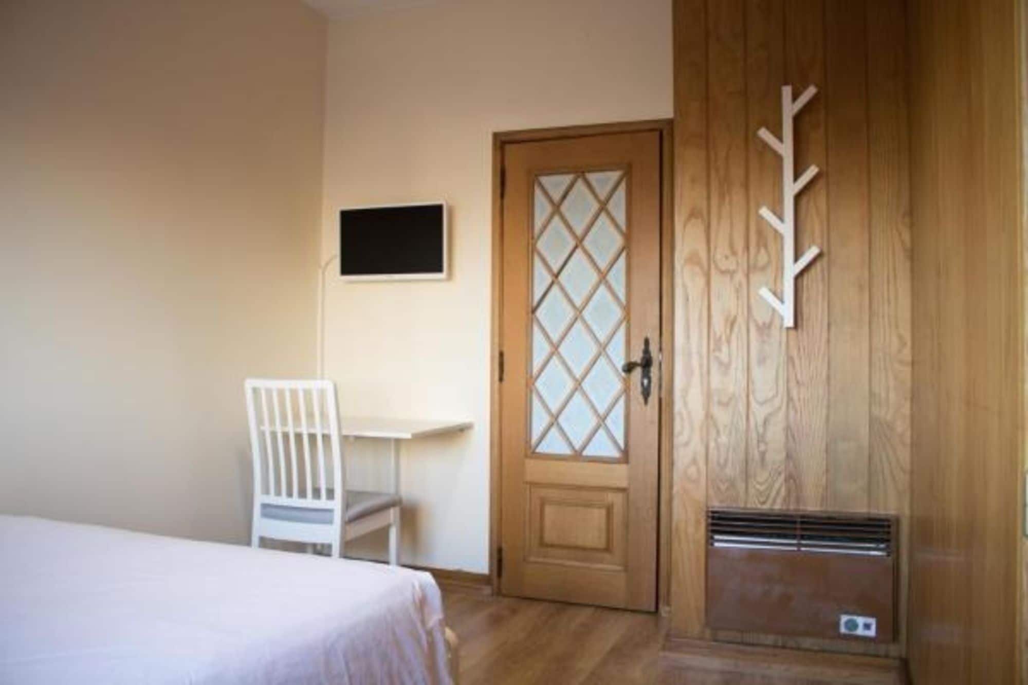 ROOM, DOUBLE BED, CITY VIEW, SHARED BATHROOM