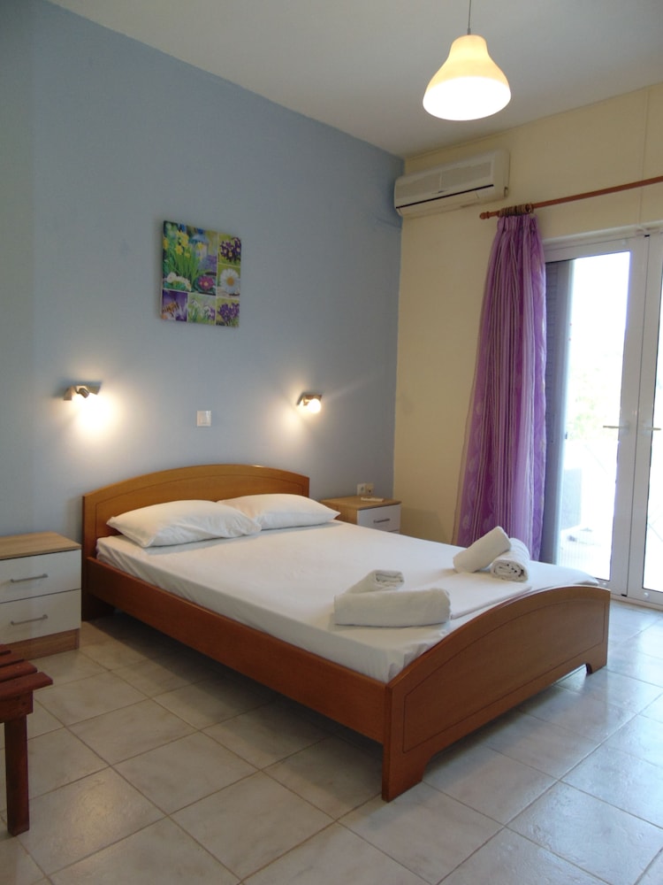 Villa Avra 7/50