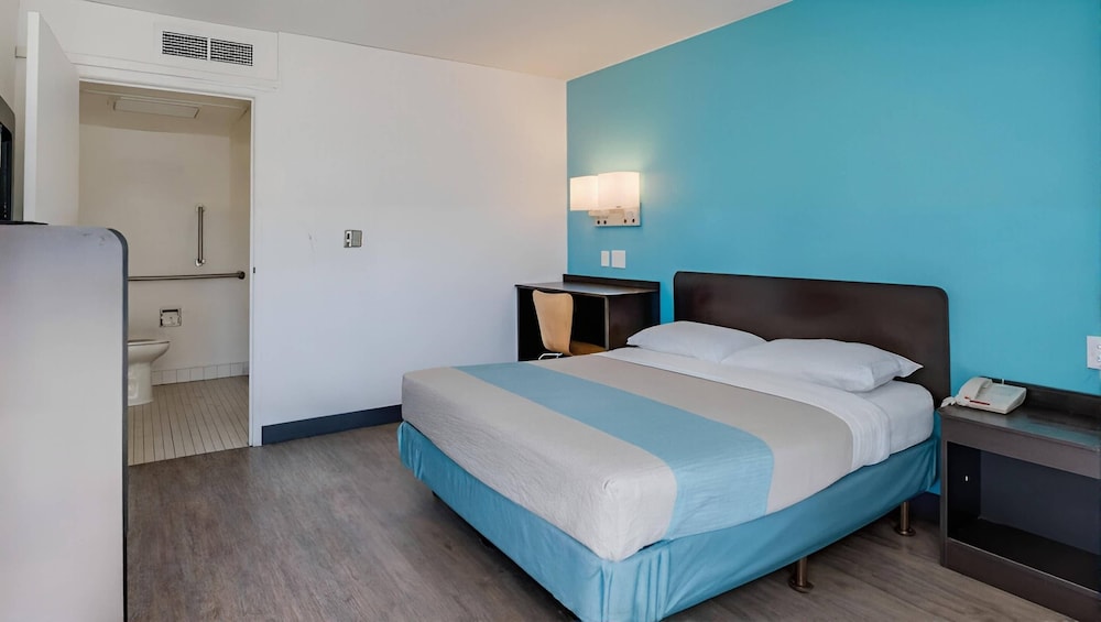 Motel6 Winnemucca, NV 37/60