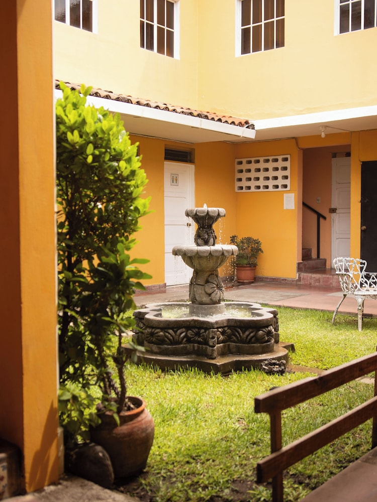 Eco Hotel Mariscal 52/59