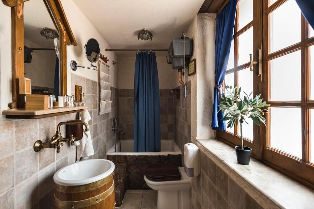 Koukos Rhodian Guesthouse - Adults Only 45/50