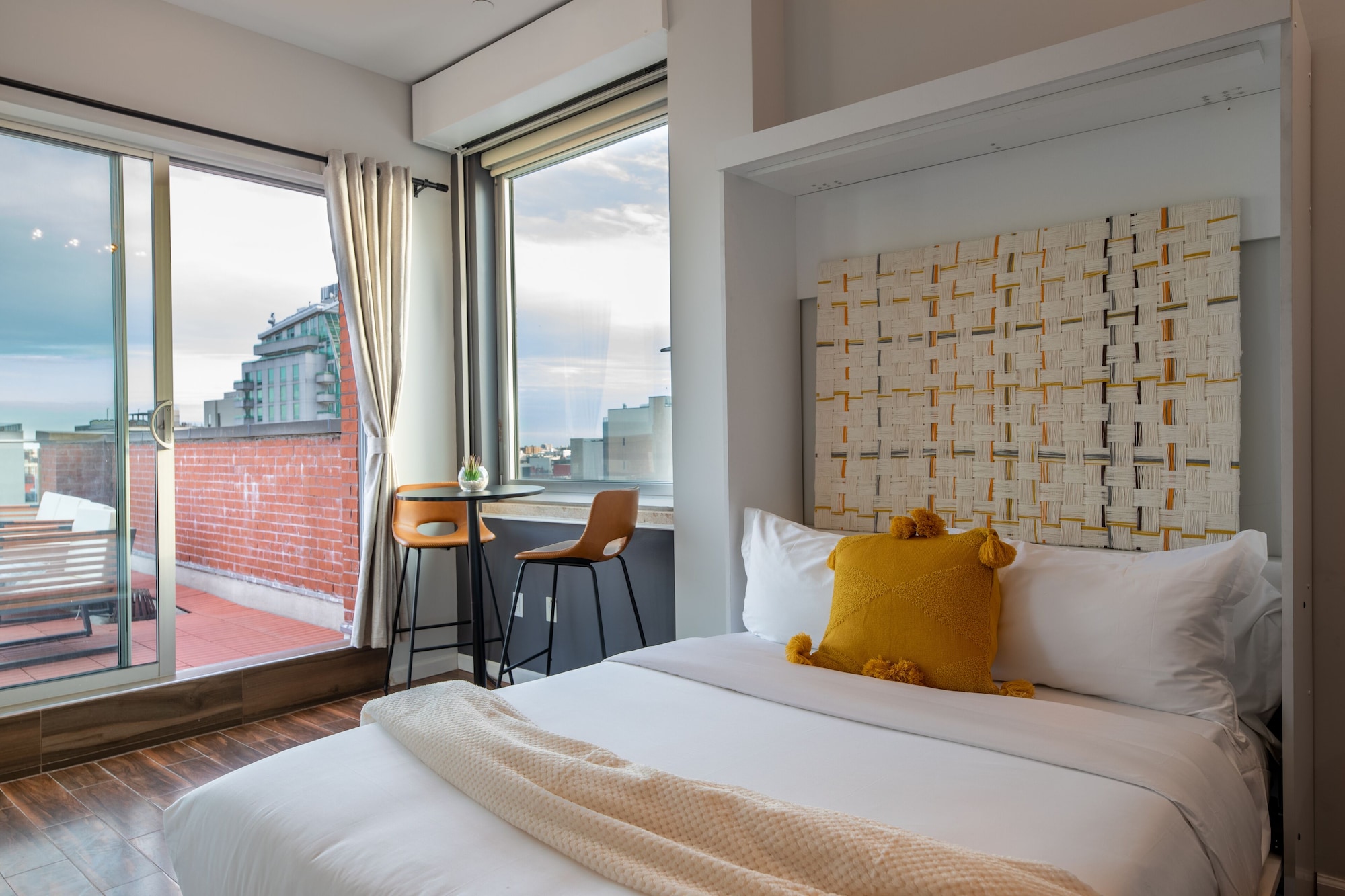 Studio, Suite, Futon Bed, Murphy Bed