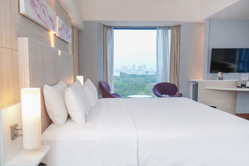 Pelangi, Suite, King Bed, Park View