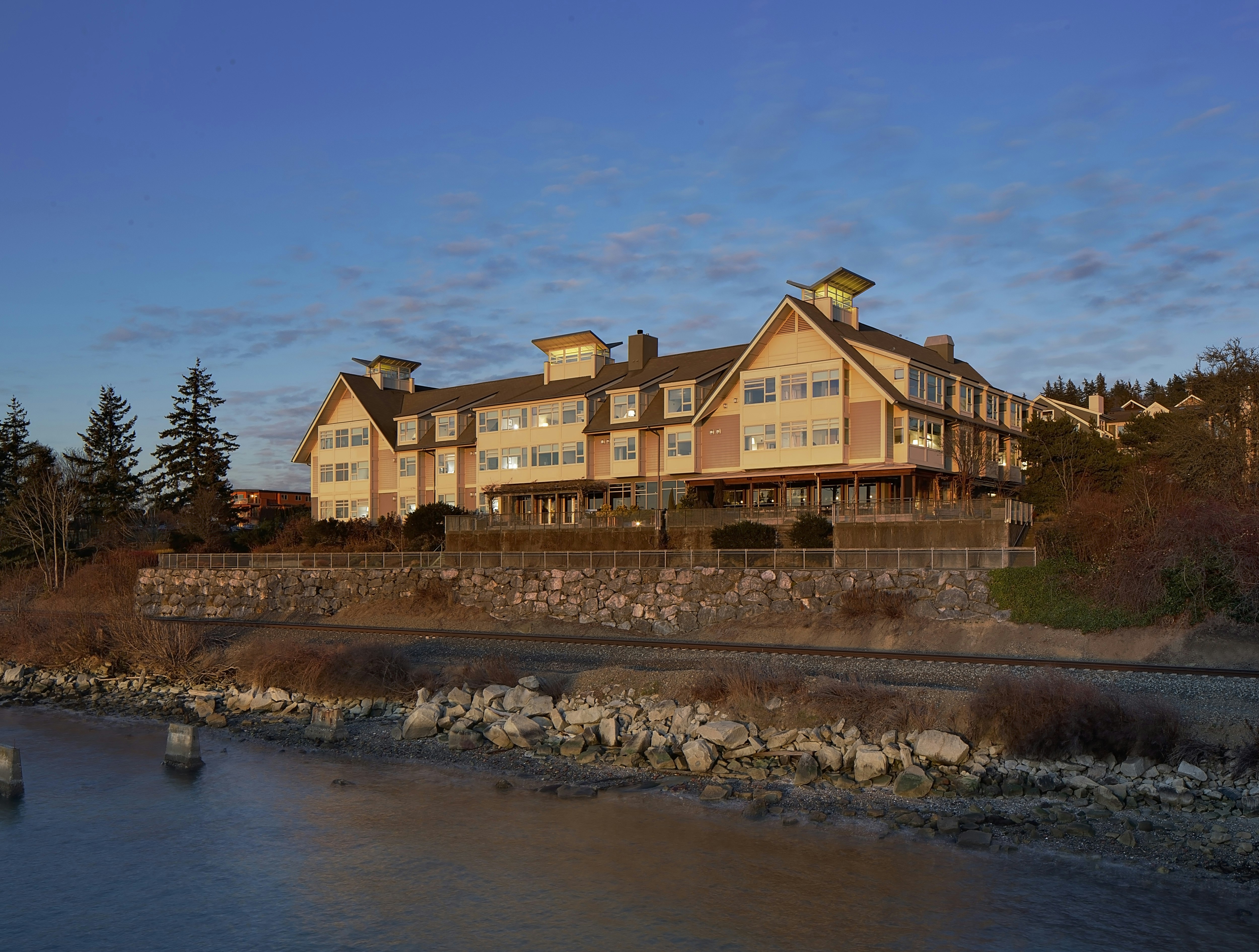 The Chrysalis Inn and Spa Bellingham Curio Collection By Hilton 60/61