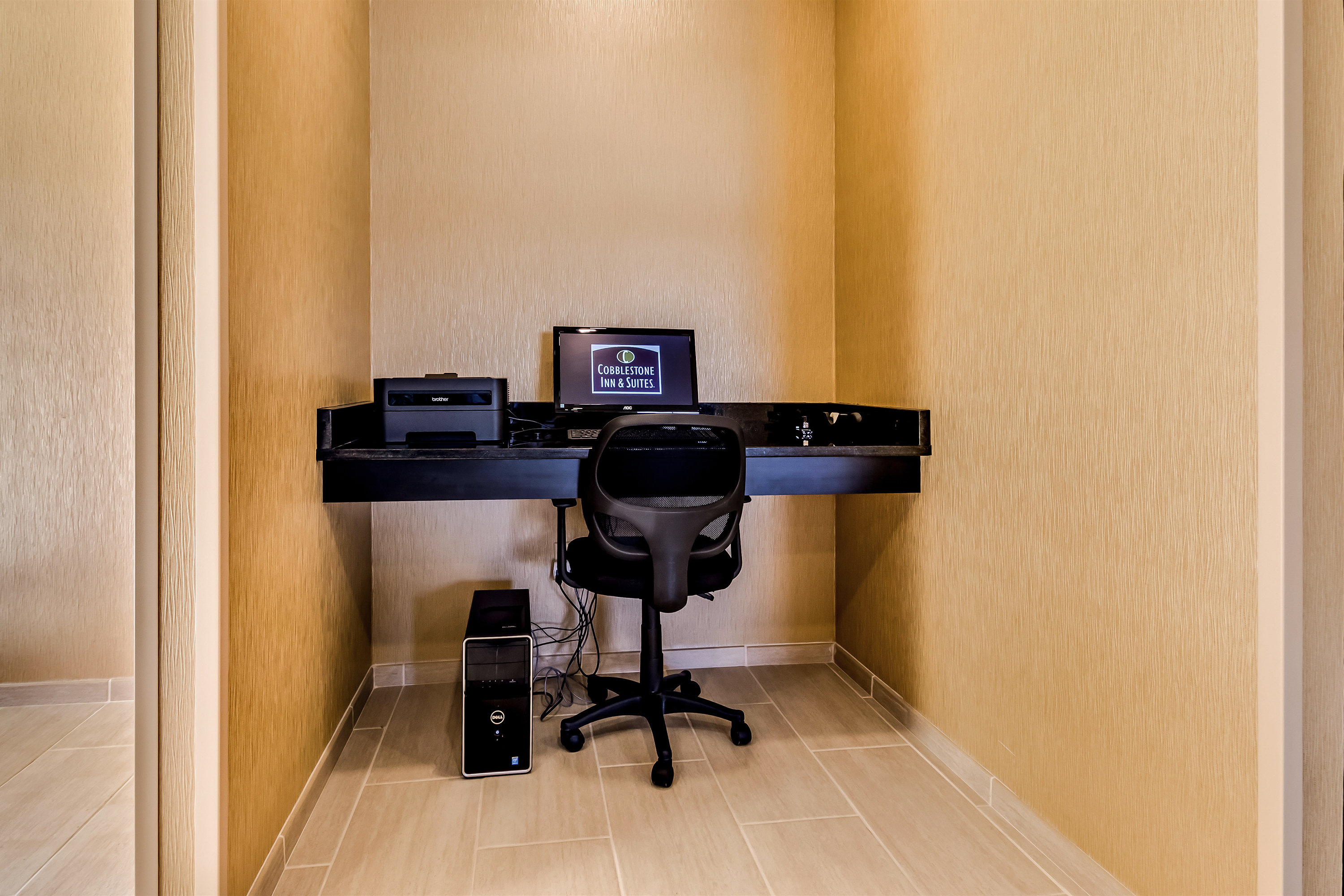 Cobblestone Inn Amp Suites Waverly 57/61