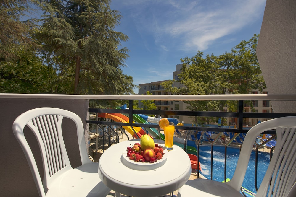 Prestige Deluxe Hotel Aquapark Club 64/76