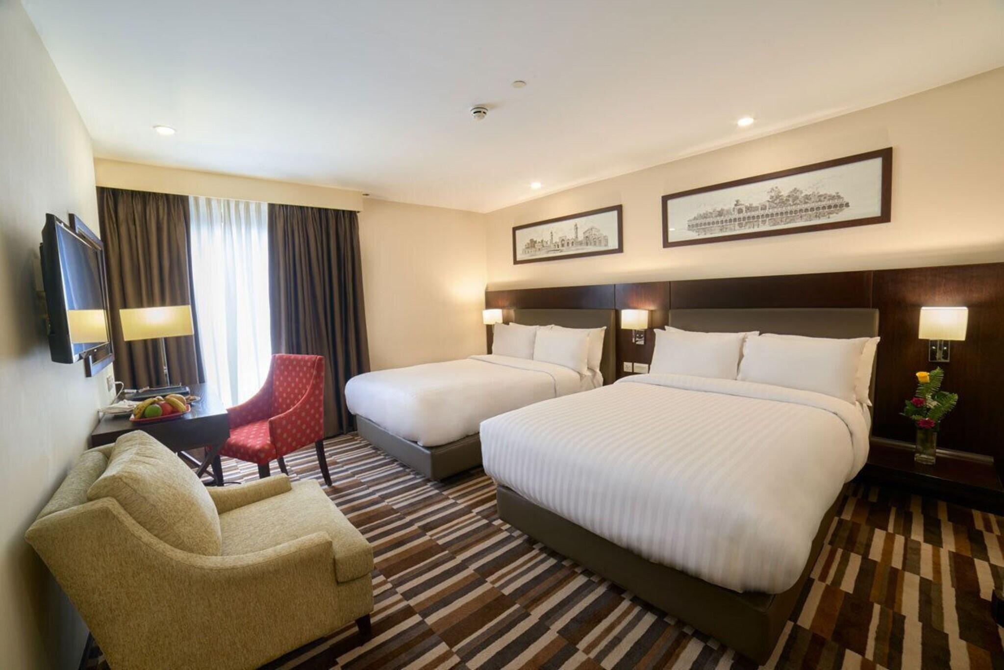 Avari Xpress Gulberg Lahore 20/36