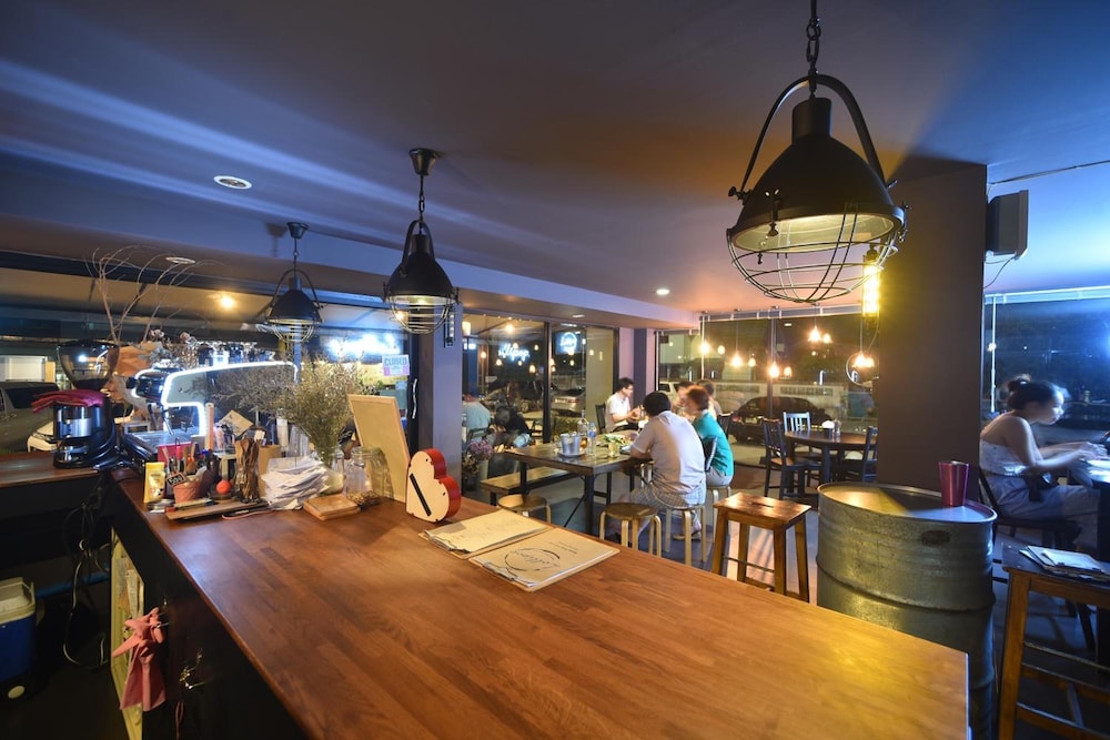 Chanthaburi Center Hotel 33/40