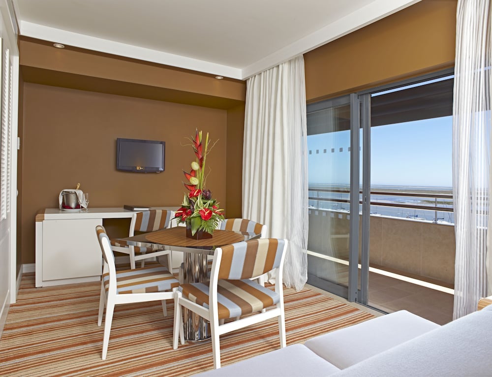 Real Marina Hotel & Spa 52/83