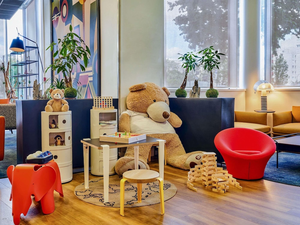 Novotel Paris 17 28/49