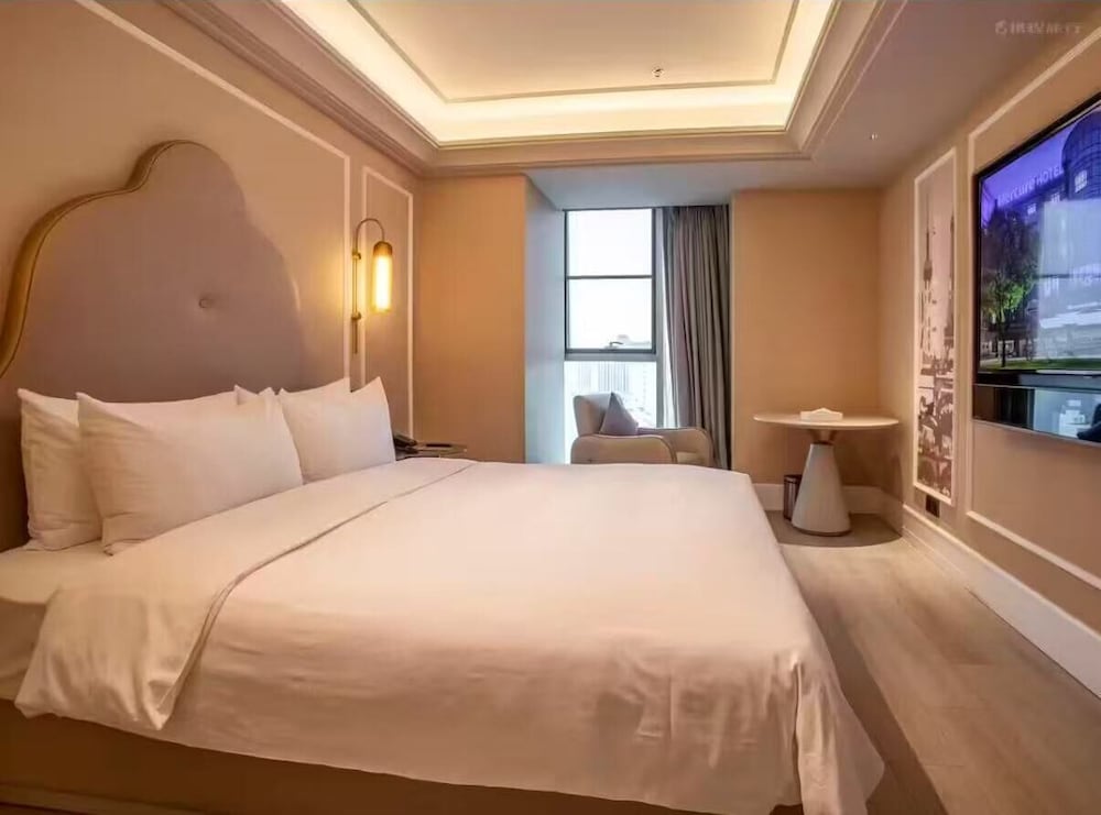 Mercure Shanghai Waigaoqiao Free Trade Zone 11/45
