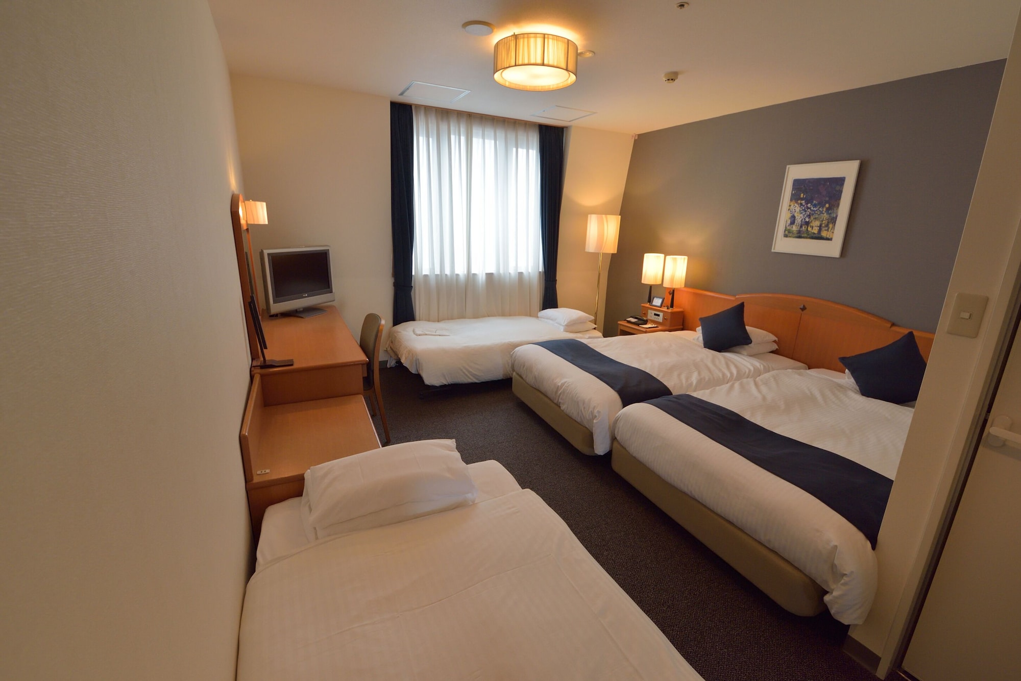 ROOM, TWIN BEDS, TWO EXTRA BEDS