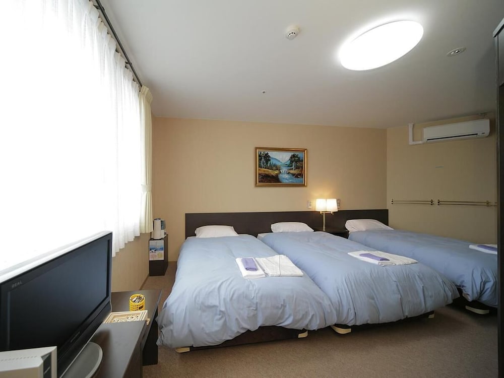 Hagi Royal Intelligent Hotel 8/43