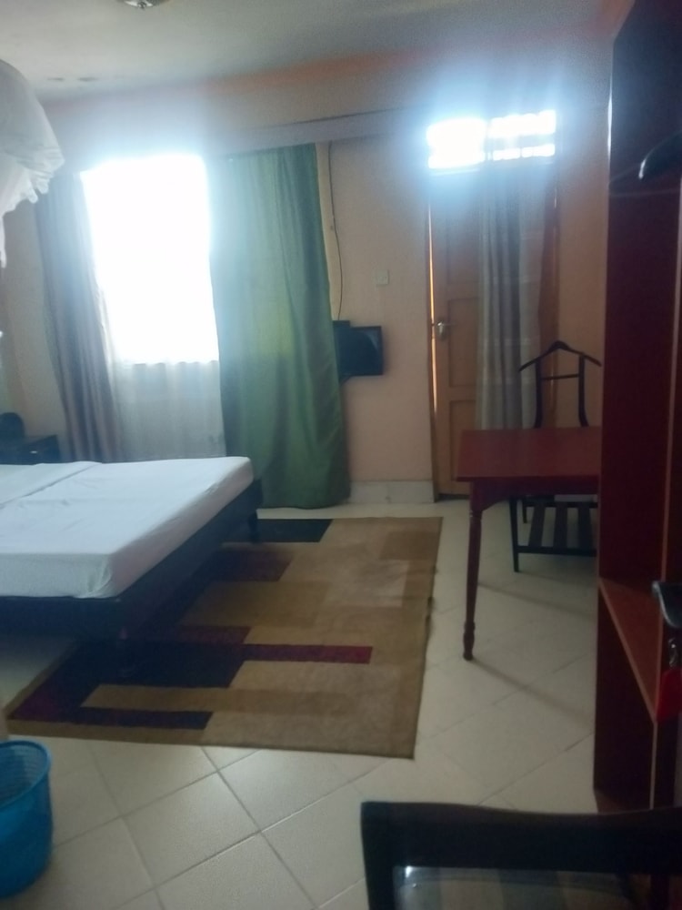 River Sands Hotel & Apartment 16/41