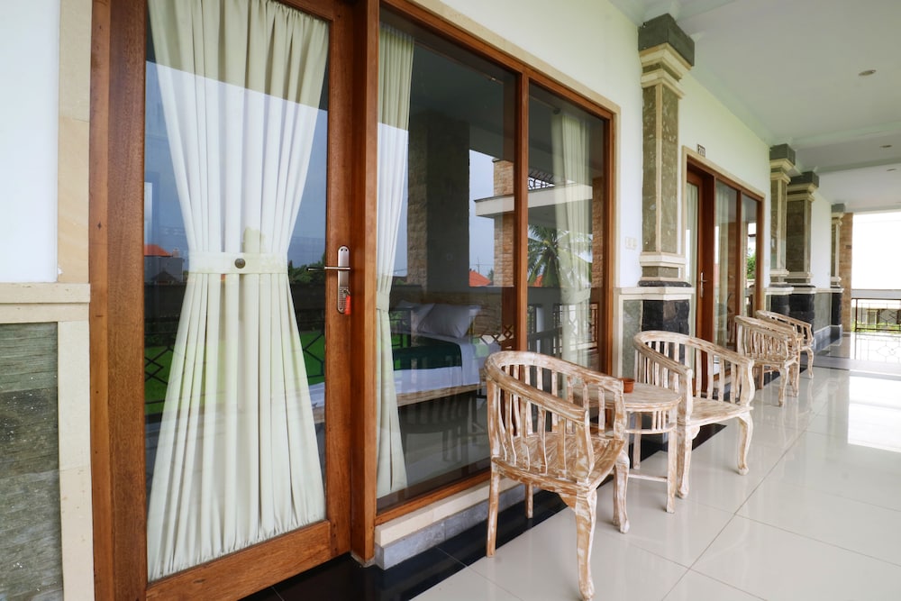 Agung Homestay 33/49
