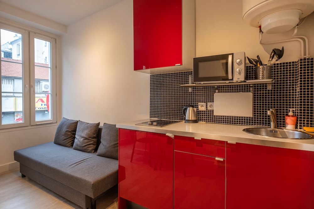 Residence Clignancourt 13/36