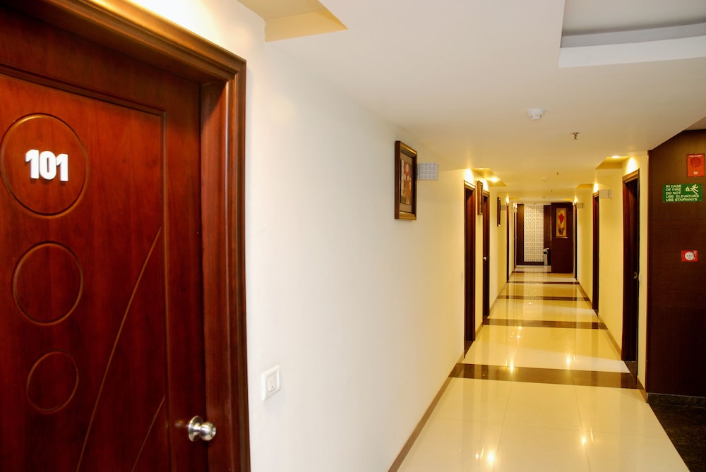 Hotel Orbit 28/52