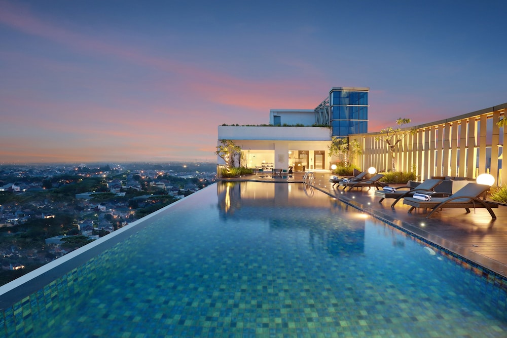 Hotel Ciputra Cibubur managed by Swiss-Belhotel International 5/75
