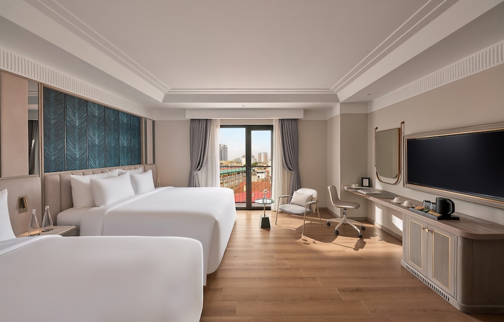 غرفة تنفيذية ثلاثية بسرير كينج وسرير فردي، La Siesta Premium Lakeside 1/5