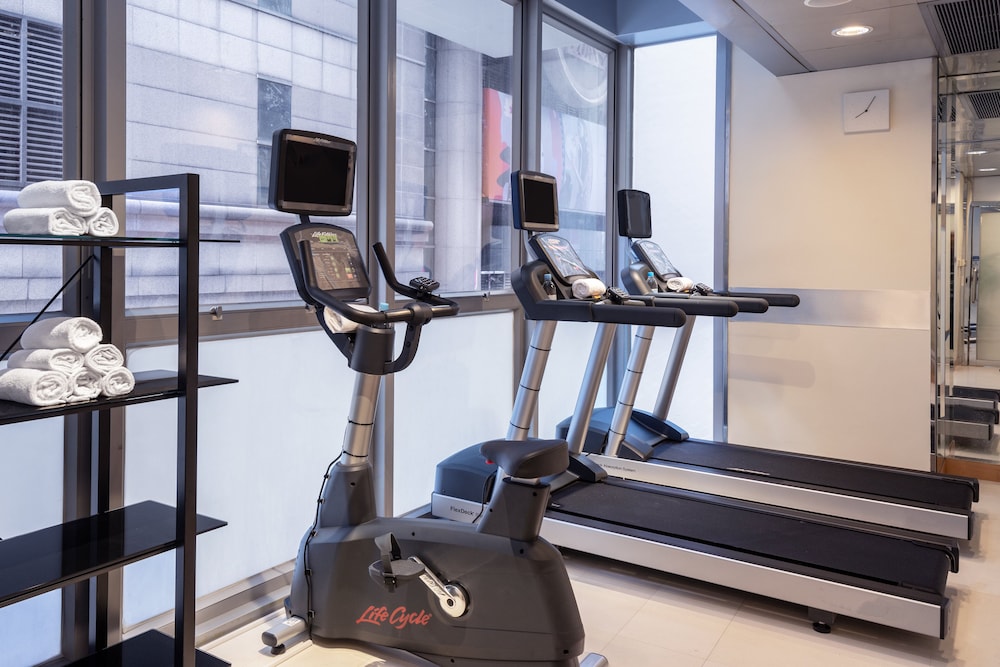 Holiday Inn Express Causeway Bay Hong Kong 45/76