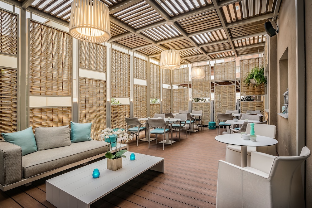 Hotel Pirineos Figueres 34/48