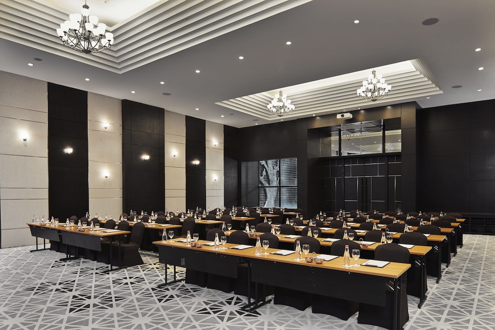 Movenpick Hotel Sukhumvit 15 Bangkok 60/71
